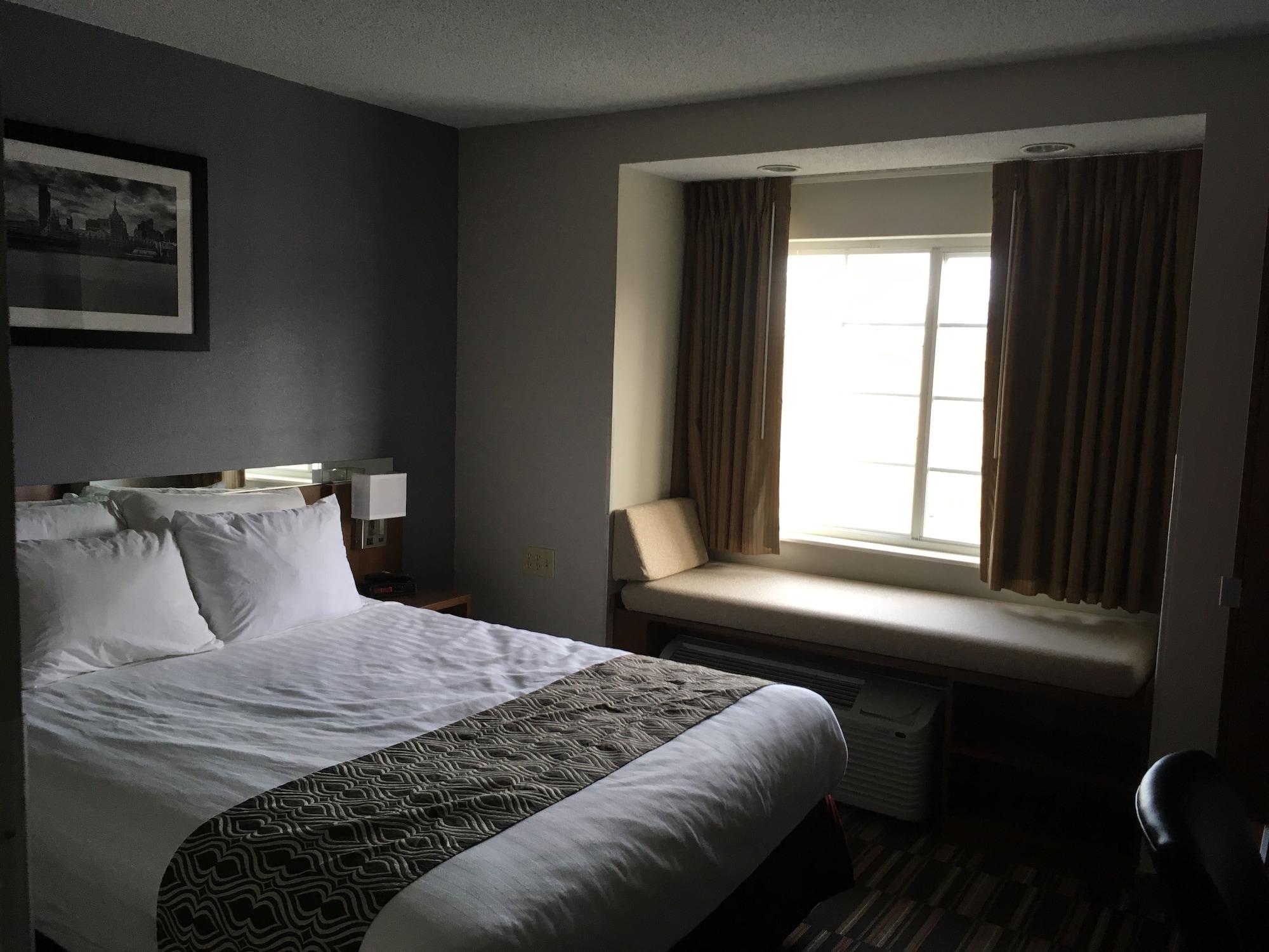 Microtel Inn By Wyndham - Albany Airport Latham Exterior photo